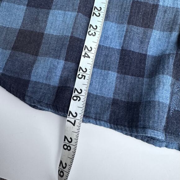 Travis Mathew BUTTON-UP flannel - Picture 8 of 9